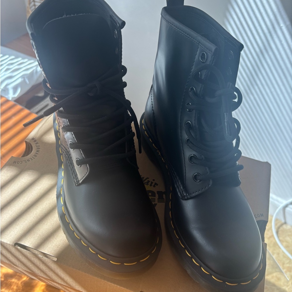 Dr martins Black Leather Lace-Up Boots